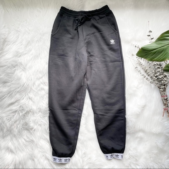 ADIDAS ORIGINALS Trefoil Hooded Sweatsuit Black and White XS PRICE FIRM - Picture 11 of 16